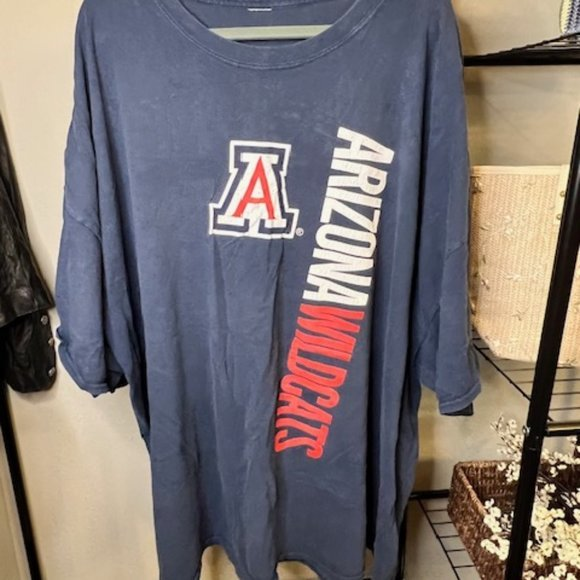Other - Bundle of 2 Big and Tall T-Shirts Arizona Wildcats Mens 4XL Short Sleeve College